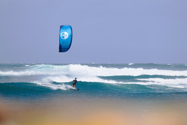 NORTH Carve Kite